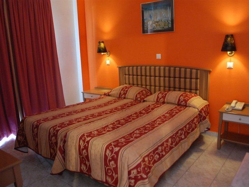 Arte Annapolis 3*